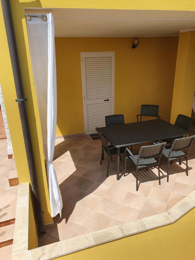 Yellowhouse Apartamento Cala Gonone Exterior foto
